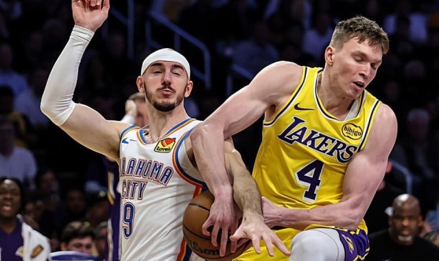 开云彩票-当年心气极高的年轻人，为什么如今在湖人连垃圾时间都打不明白？